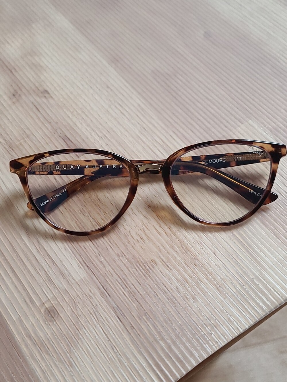 Quay Australia Rumors Blue Light Blocking Glasses Cateye Style Frames Tort